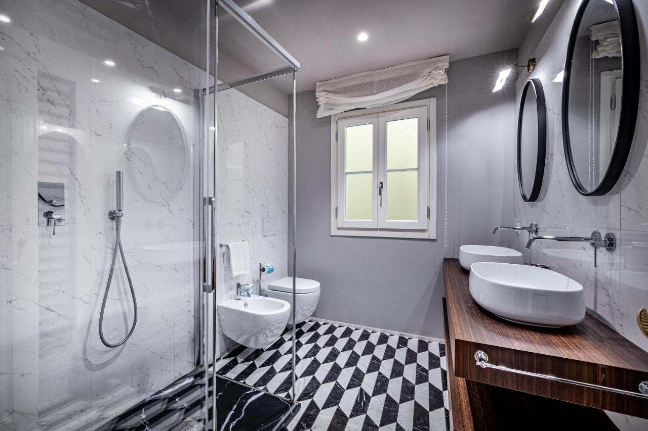 Hs4U Ricasoli Luxury Apartment Near Duomo N. 3 Florencja Zewnętrze zdjęcie