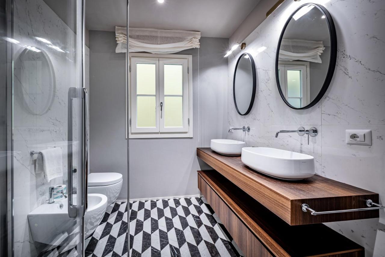 Hs4U Ricasoli Luxury Apartment Near Duomo N. 3 Florencja Zewnętrze zdjęcie
