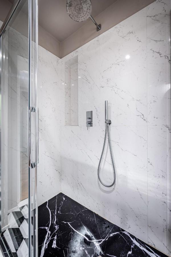 Hs4U Ricasoli Luxury Apartment Near Duomo N. 3 Florencja Zewnętrze zdjęcie